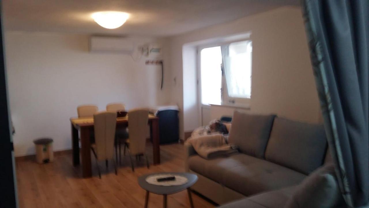 Apartmani Gojevic Vodice Exteriör bild