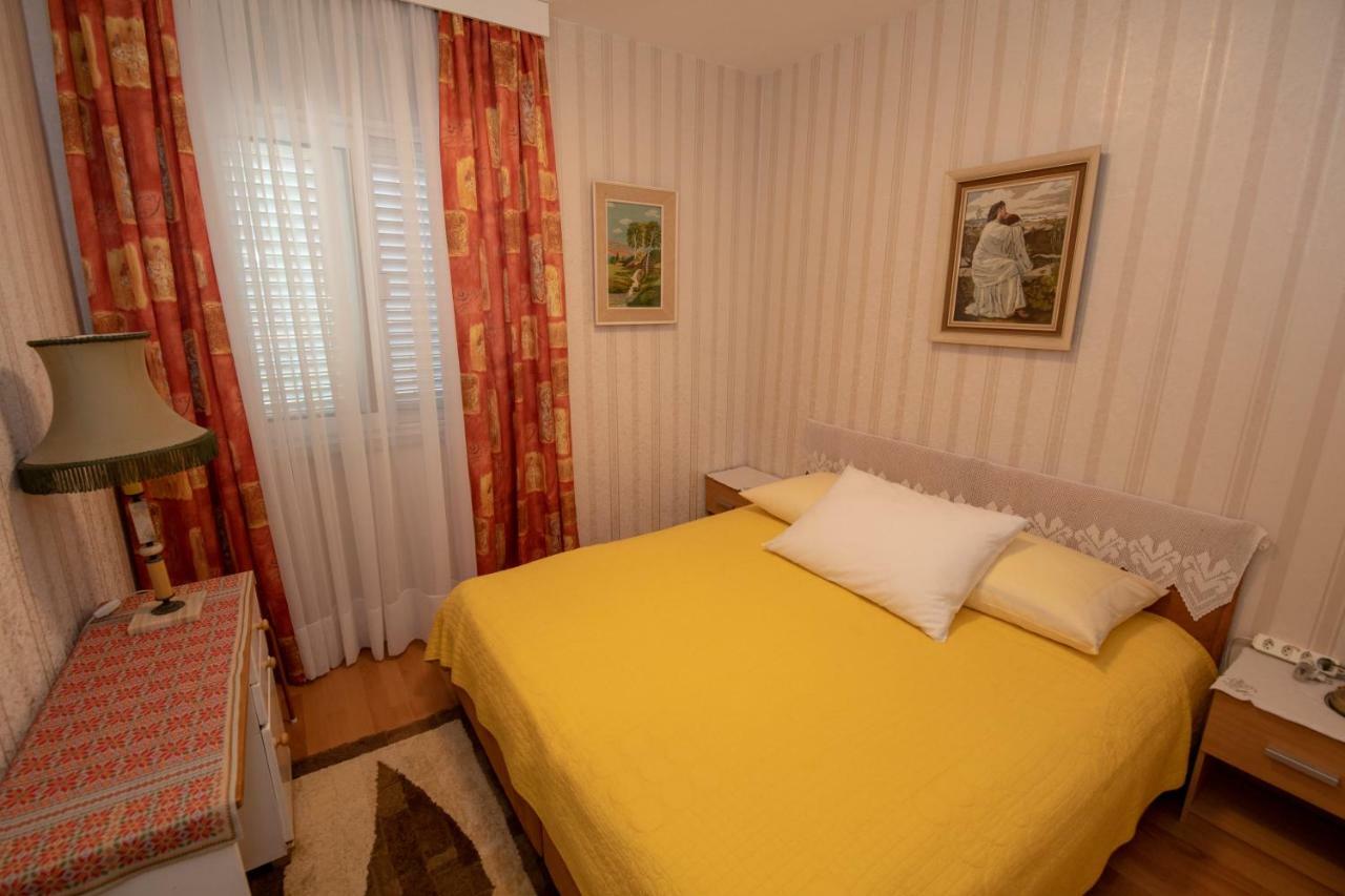 Apartmani Gojevic Vodice Exteriör bild