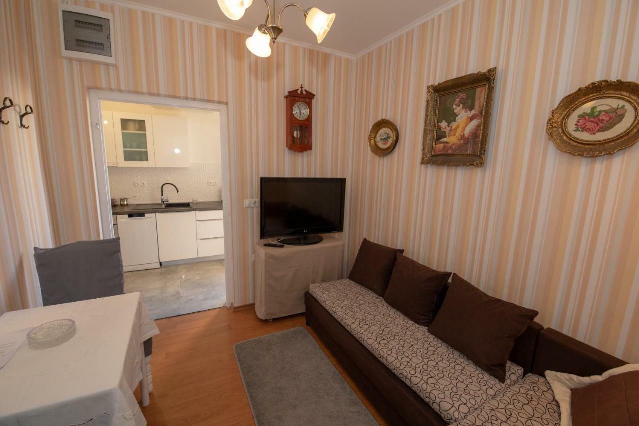 Apartmani Gojevic Vodice Exteriör bild