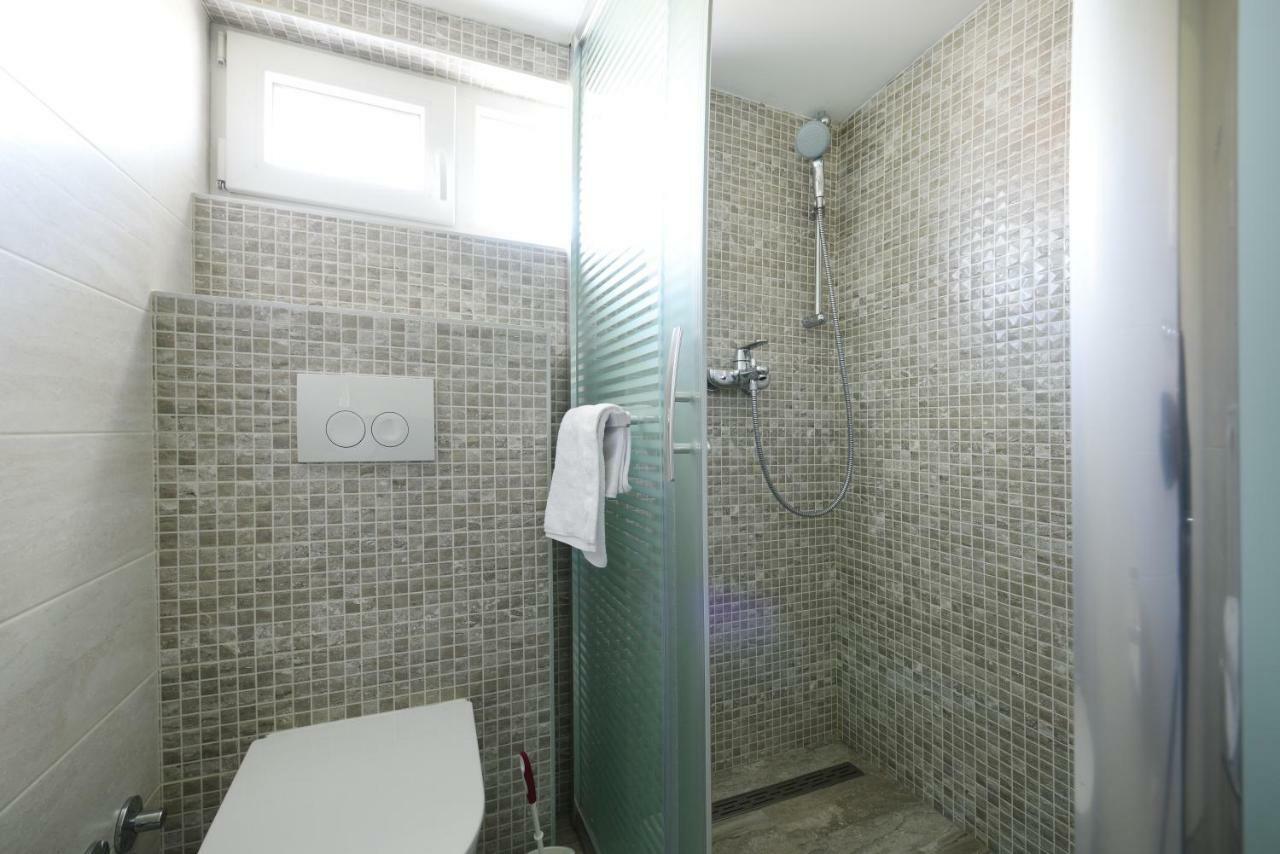 Apartmani Gojevic Vodice Exteriör bild
